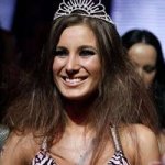 A Vencedora do Concurso Miss Plástica A Vencedora do Concurso Miss Plástica