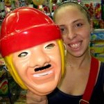 M�scaras de Tiririca Fazem Sucesso na 25 de Mar�o