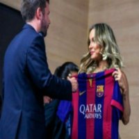 FIFA Impede Claudia Leitte de Posar com Camisa do Barcelona