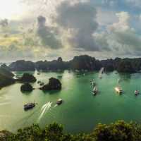Conheça a Halong Bay: Uma Maravilha da Natureza no Vietnã