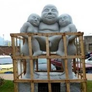Estátuas com Órgãos Sexuais Incomodam População Chinesa