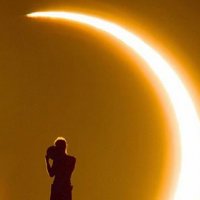 Imagem Impressionante de Eclipse Solar