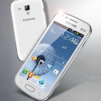 Smartphone Samsung Galaxy S Duos com Dual Chip
