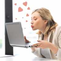 10 Sinais de que Você Está em um Relacionamento Sério com Seu Laptop