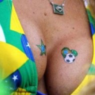 Torcida Feminina para a Copa de 2010