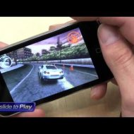 Jogando Need For Speed Undercover no iPhone