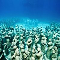 Mar do Caribe Esconde 450 Esculturas de Concreto