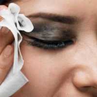 8 Motivos Surpreendentes Para Você Tirar Maquiagem Antes de Dormir