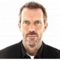 Hugh Laurie Pode Viver Vilão no Novo RoboCop