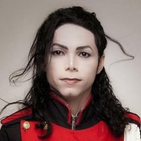 Brasileiro Injeta Ãcido na Pele e Gasta Mais de R$ 7 Mil Para Parecer com Michael Jackson