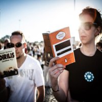 Manifestantes Usam a Leitura Como Forma de Protesto na Turquia
