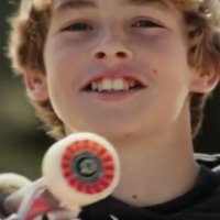 Garoto de 12 Anos Consegue Um 1080 Inédito no Skate