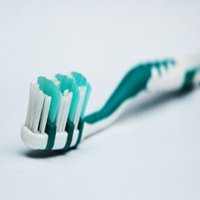 Veja Como São Fabricadas as Escovas de Dentes