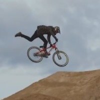 3 Vídeos com Manobras Radicais de Mountain Bike