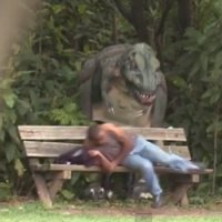Pegadinha: Dinossauro no Parque