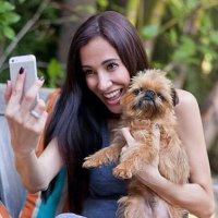 Americana Gastou 33 Mil em PlÃ¡sticas Para Selfies Perfeitas