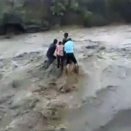 Uma FamÃ­lia Inteira Morre ao Tentar Cruzar um Rio