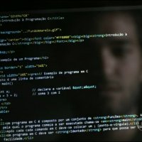 Hacker da Novela da Globo Usa HTML Como Código de Invasão